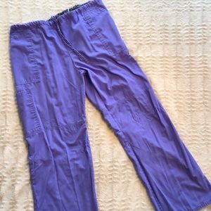 ❤️ EUC Set of 5 Scrub Pants